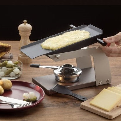 Raclette melter Racly with gel paste burner with food